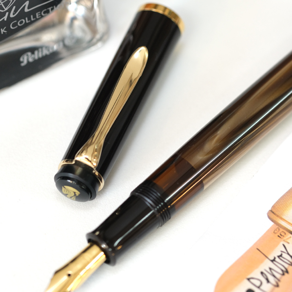 M200 Pelikan Classic brown marbled fountain pen.