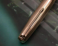 Parker 51 9crt Presidential fountain pen.